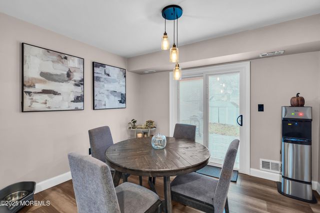 5 Sloop Court, Barnegat, NJ 08005