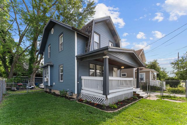 1616 25th Avenue, Moline, IL 61265