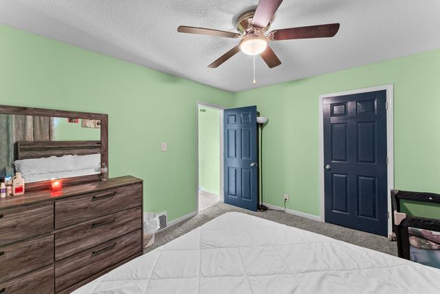 1616 25th Avenue, Moline, IL 61265