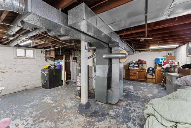 1616 25th Avenue, Moline, IL 61265