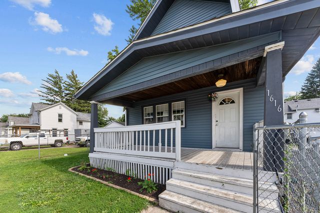 1616 25th Avenue, Moline, IL 61265