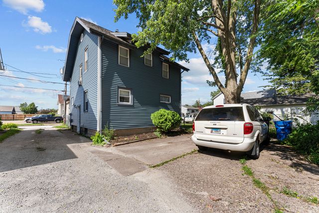 1616 25th Avenue, Moline, IL 61265