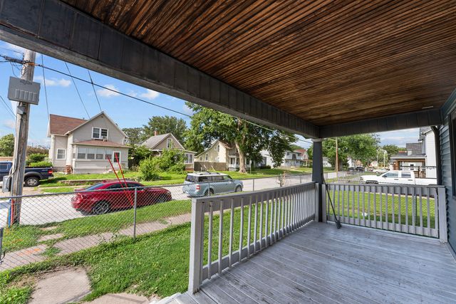 1616 25th Avenue, Moline, IL 61265