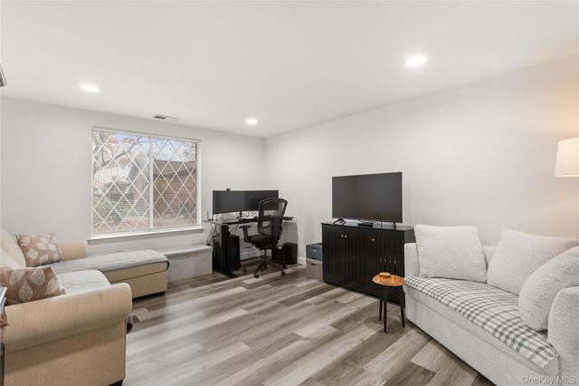 87 Birchwood Road, Medford, NY 11763