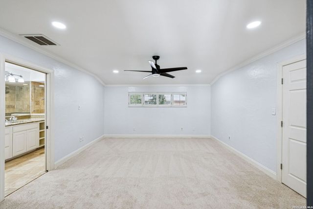 102 NACOGDOCHES RD, Alamo Heights, TX 78209