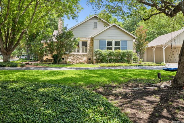 102 NACOGDOCHES RD, Alamo Heights, TX 78209