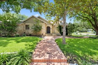 102 NACOGDOCHES RD, Alamo Heights, TX 78209