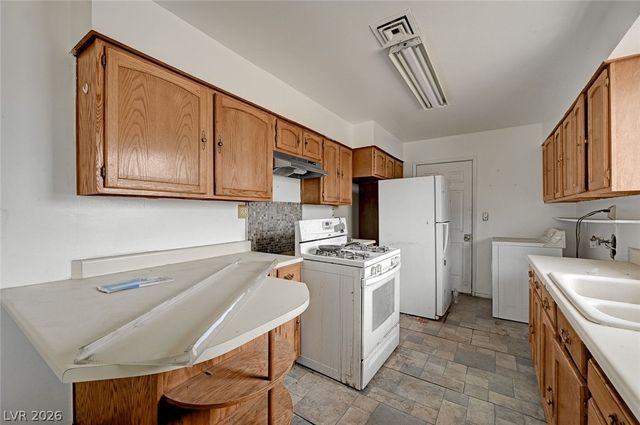 140 Kola Street, Henderson, NV 89015