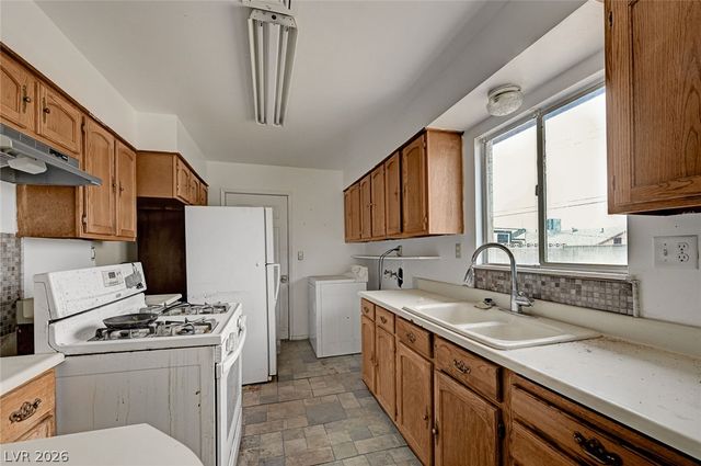 140 Kola Street, Henderson, NV 89015