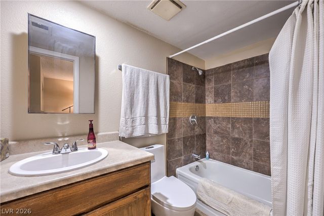 376 North 15th Street, Las Vegas, NV 89101