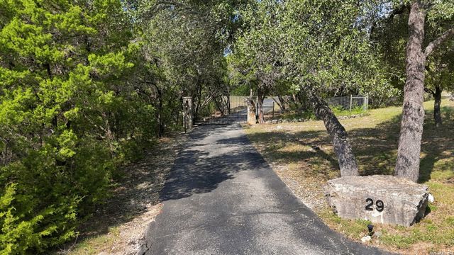 29 Realitos, San Antonio, TX 78261