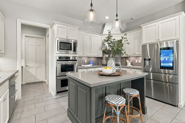 29 Realitos, San Antonio, TX 78261