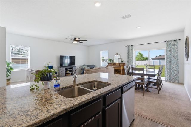 814 HIGHGATE OAKS PLACE, Seffner, FL 33584