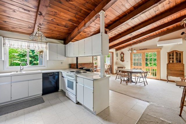 299 Middle Road, Brentwood, NH 03833