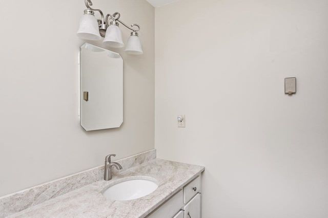 299 Middle Road, Brentwood, NH 03833