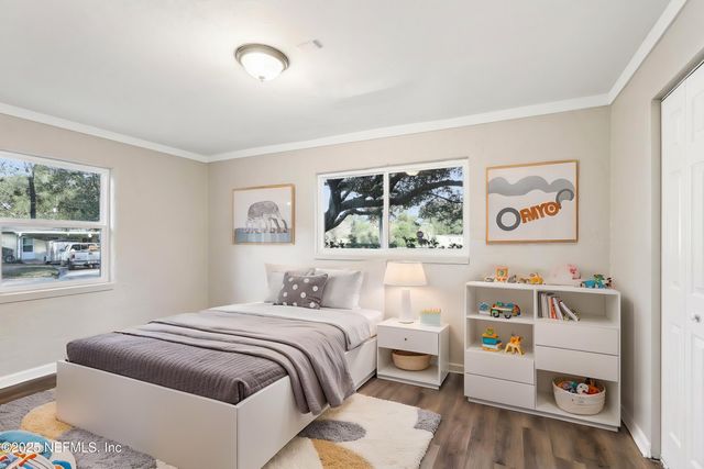 1268 KING ARTHUR Road, Jacksonville, FL 32211