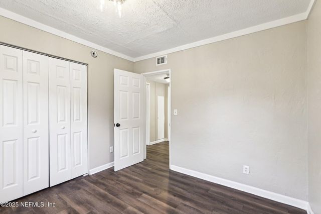 1268 KING ARTHUR Road, Jacksonville, FL 32211