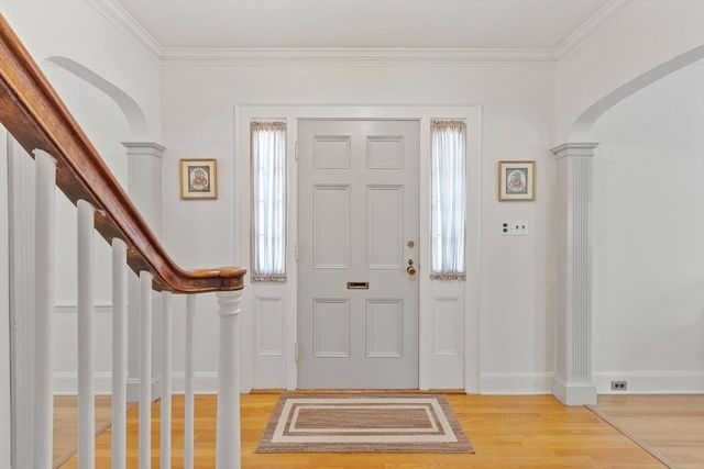 45 Grandview Rd, Arlington, MA 02476