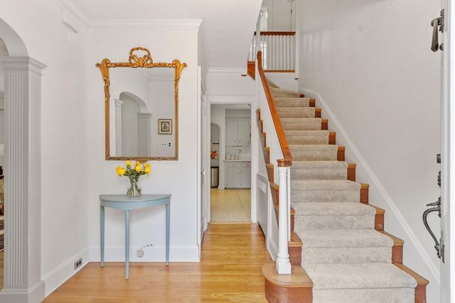45 Grandview Rd, Arlington, MA 02476