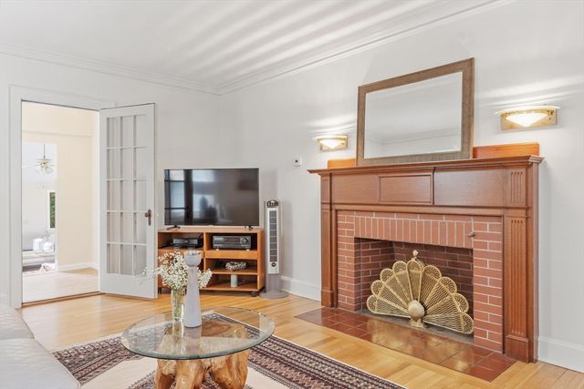 45 Grandview Rd, Arlington, MA 02476