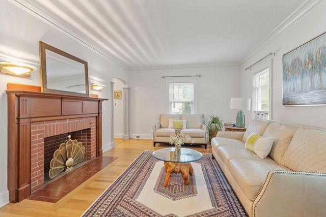45 Grandview Rd, Arlington, MA 02476