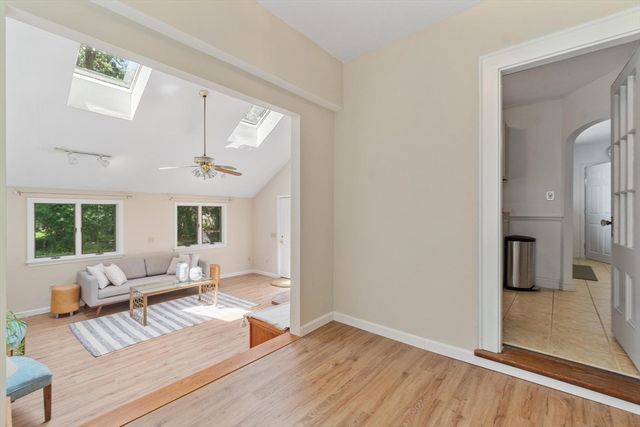 45 Grandview Rd, Arlington, MA 02476