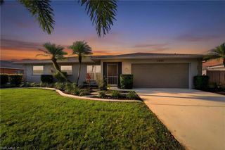 1926 SE 8th ST, Cape Coral, FL 33990