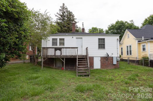 312 S Race Street, Statesville, NC 28677