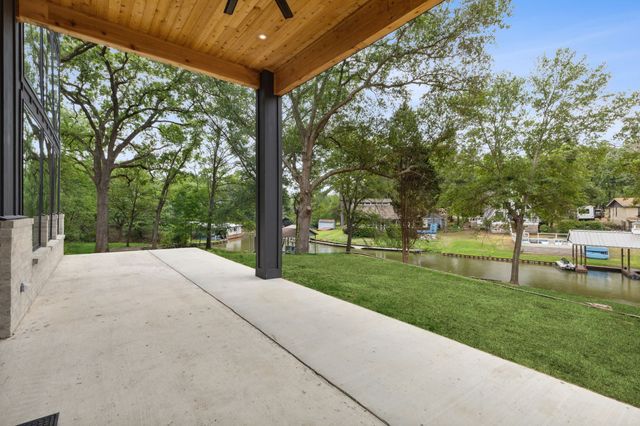 111 Nob Hill Circle, Malakoff, TX 75148