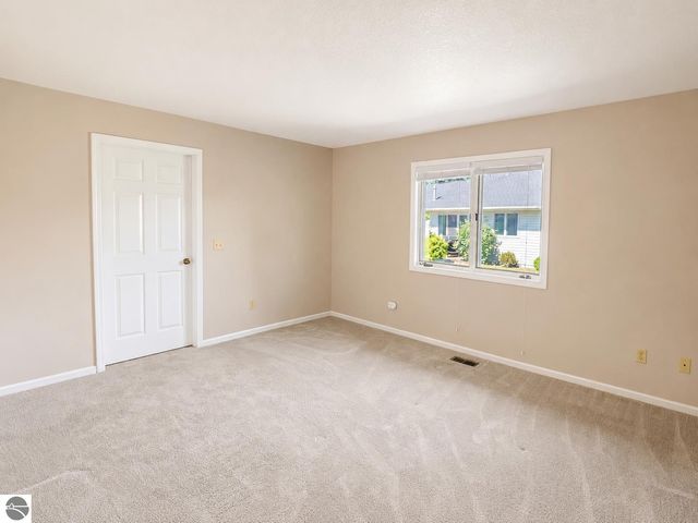 1824 Orchard Drive, Mt Pleasant, MI 48858