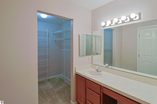 1824 Orchard Drive, Mt Pleasant, MI 48858