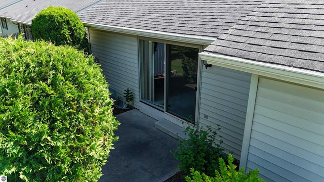1824 Orchard Drive, Mt Pleasant, MI 48858