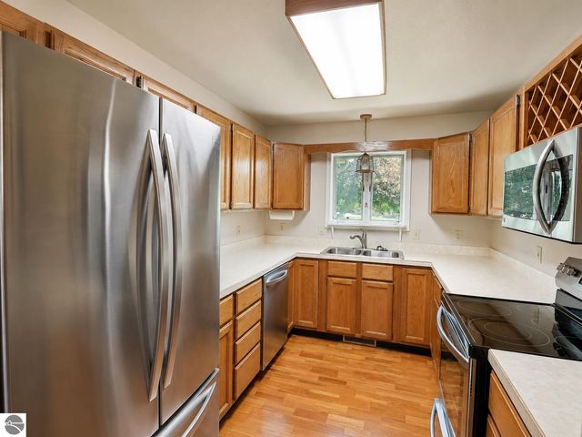 1824 Orchard Drive, Mt Pleasant, MI 48858