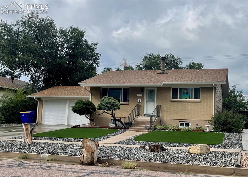 2102 Mount Vernon Street, Colorado Springs, CO 80909 — exterior
