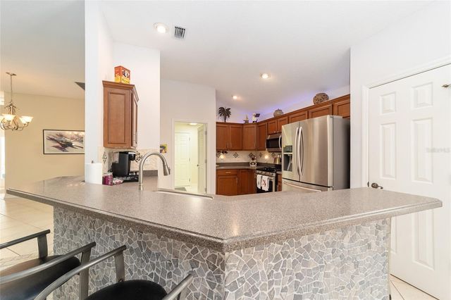 867 CASTLEBERRY CIRCLE, The Villages, FL 32162