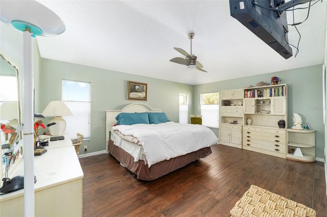 867 CASTLEBERRY CIRCLE, The Villages, FL 32162