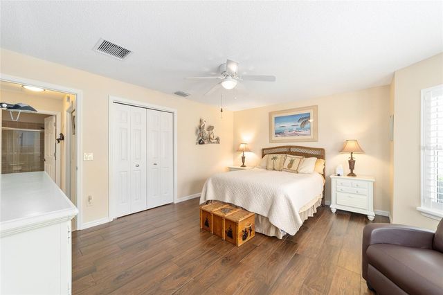 867 CASTLEBERRY CIRCLE, The Villages, FL 32162