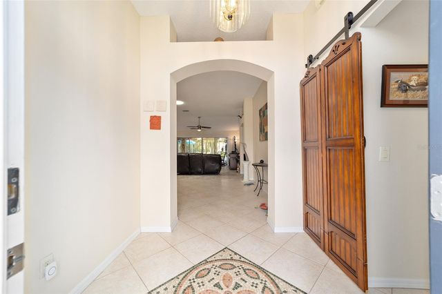 867 CASTLEBERRY CIRCLE, The Villages, FL 32162