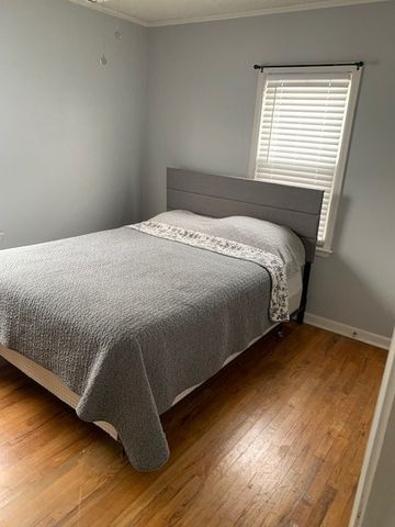 5722 Lincoln Avenue, Des Moines, IA 50310