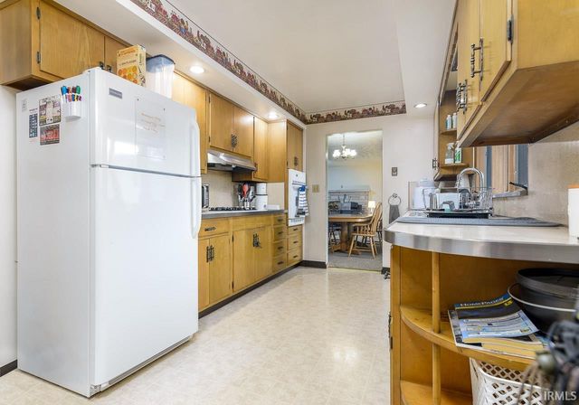 66464 State Rd 15, Goshen, IN 46526