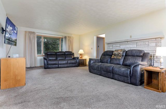 66464 State Rd 15, Goshen, IN 46526