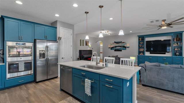 1929 VIA LAGO DRIVE, Lakeland, FL 33810