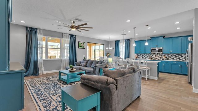 1929 VIA LAGO DRIVE, Lakeland, FL 33810