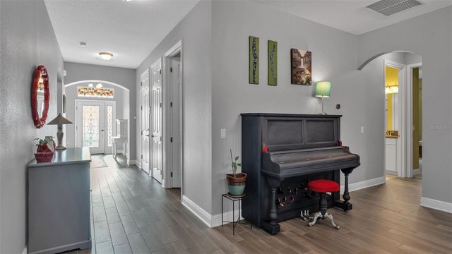 1929 VIA LAGO DRIVE, Lakeland, FL 33810