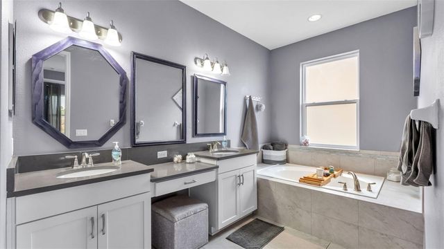 1929 VIA LAGO DRIVE, Lakeland, FL 33810