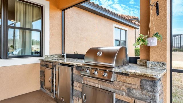 1929 VIA LAGO DRIVE, Lakeland, FL 33810