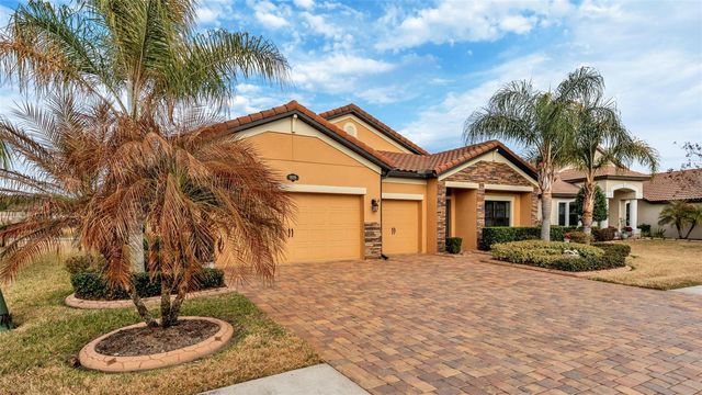 1929 VIA LAGO DRIVE, Lakeland, FL 33810