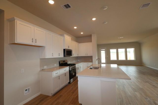 42802 Manzano Street, Magnolia, TX 77354