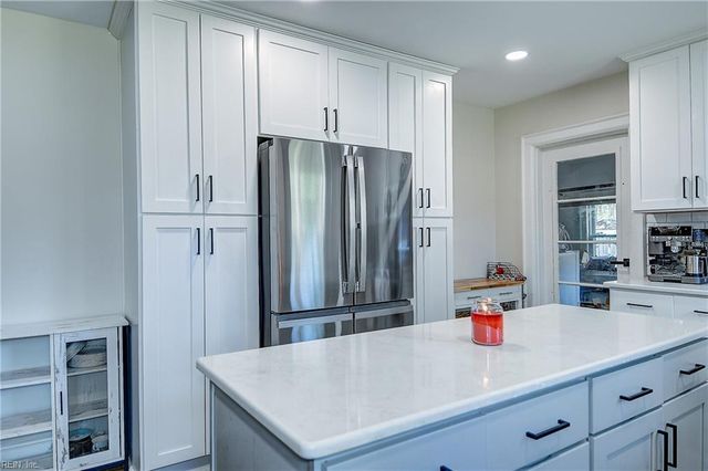 2404 Bidgood DR, Portsmouth, VA 23703