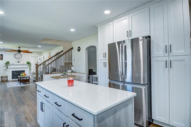 2404 Bidgood DR, Portsmouth, VA 23703